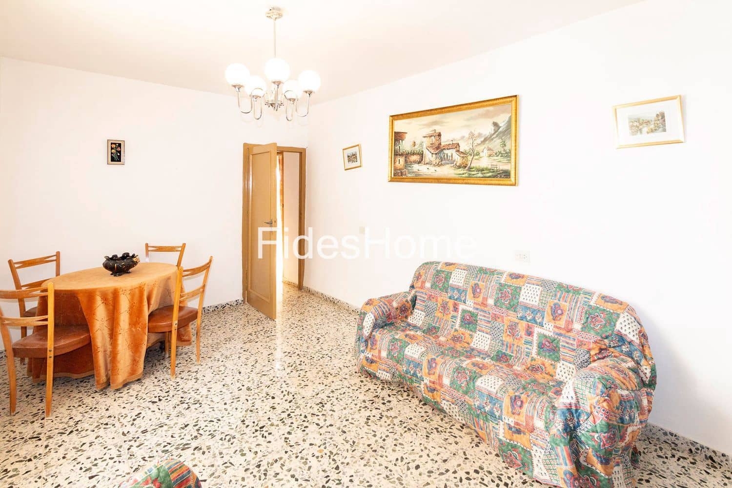 5 bedroom Townhouse for sale in El Pinar with garage - € 65,000 (Ref: 10033318)