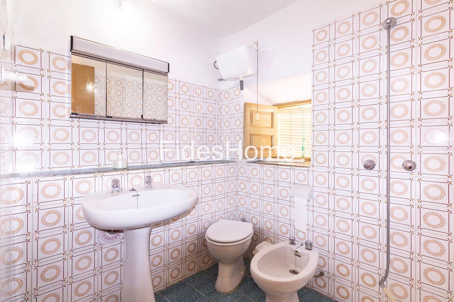 5 bedroom Townhouse for sale in El Pinar with garage - € 65,000 (Ref: 10033318)