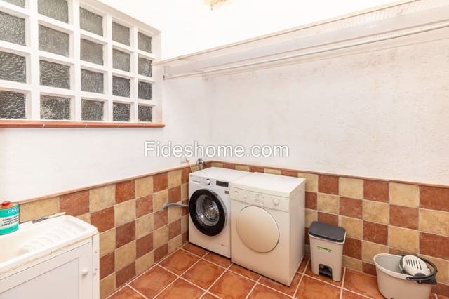 3 Zimmer Apartment zu vermieten in Dúrcal mit Garage - 550 € (Ref: 10048712)
