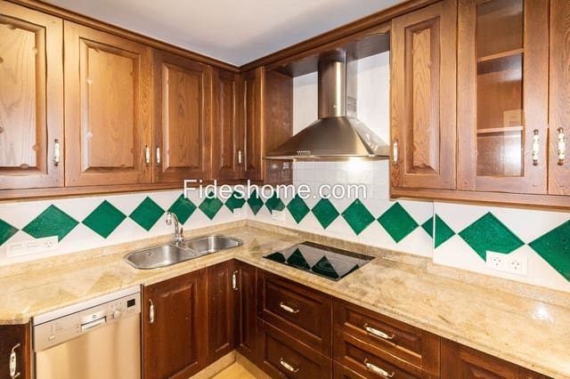 3 Zimmer Apartment zu vermieten in Dúrcal mit Garage - 550 € (Ref: 10048712)