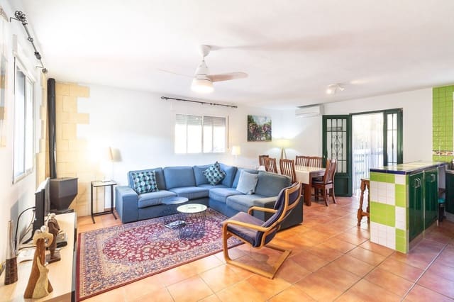 2 soveværelse Finca/Landehus til leje i Los Guajares med swimmingpool garage - € 700 (Ref: 10063762)