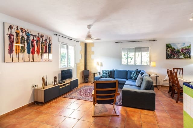 2 soveværelse Finca/Landehus til leje i Los Guajares med swimmingpool garage - € 700 (Ref: 10063762)
