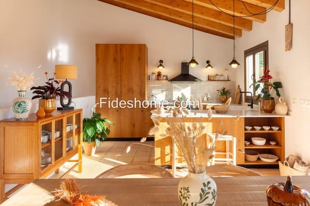 4 sovrum Hus till salu i Nigüelas med pool - 495 000 € (Ref: 10120429)