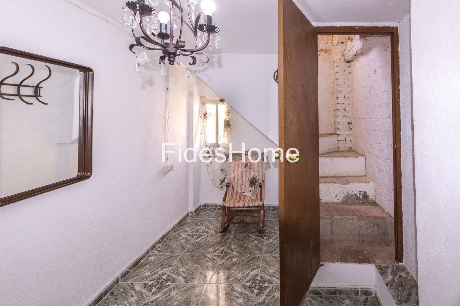 6 bedroom Townhouse for sale in Pinos del Valle - € 212,000 (Ref: 10120435)