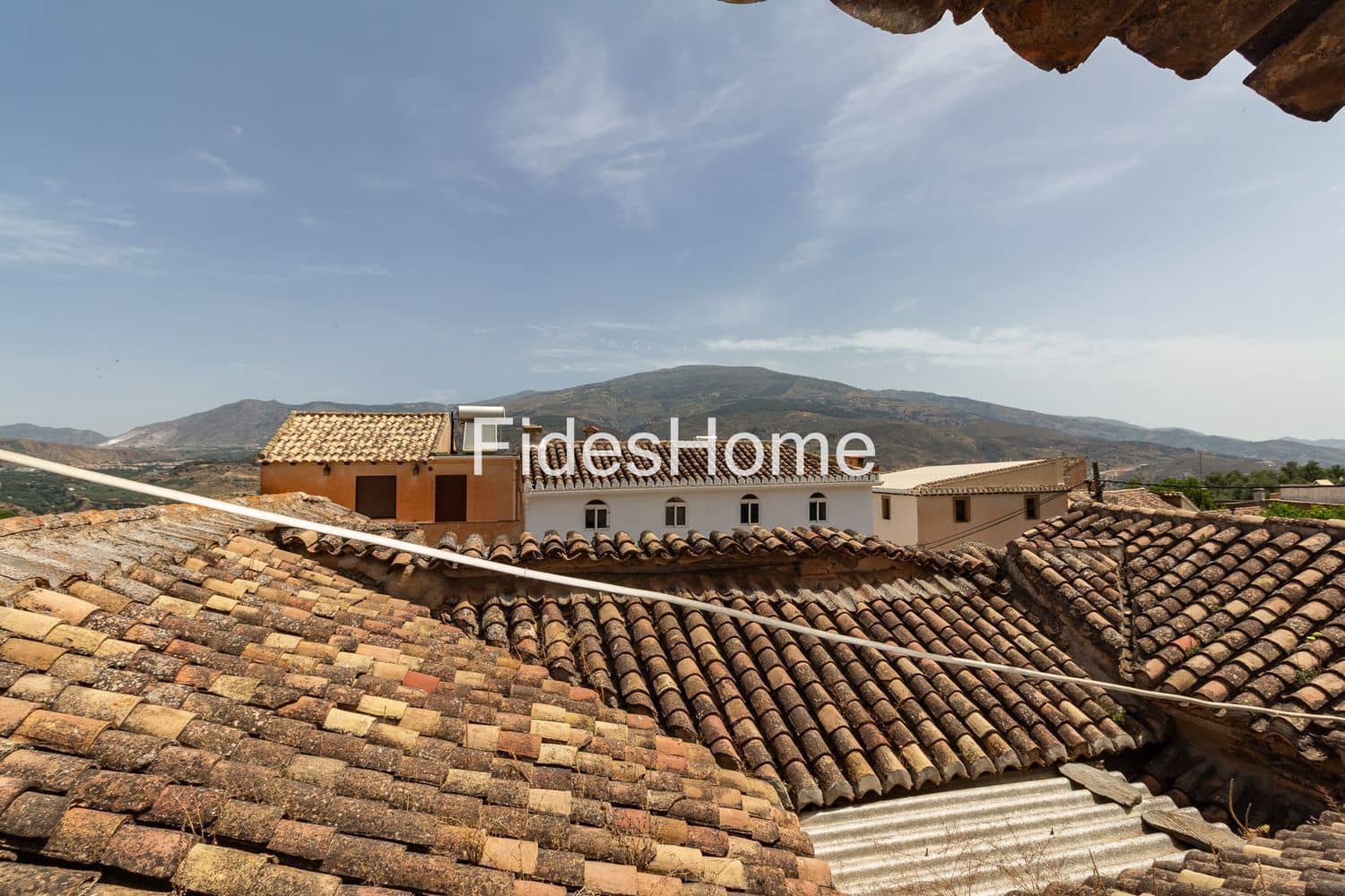 6 bedroom Townhouse for sale in Pinos del Valle - € 212,000 (Ref: 10120435)