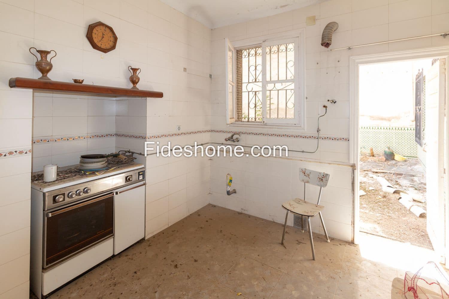8 slaapkamer Huis te koop in Durcal - € 180.000 (Ref: 10120441)