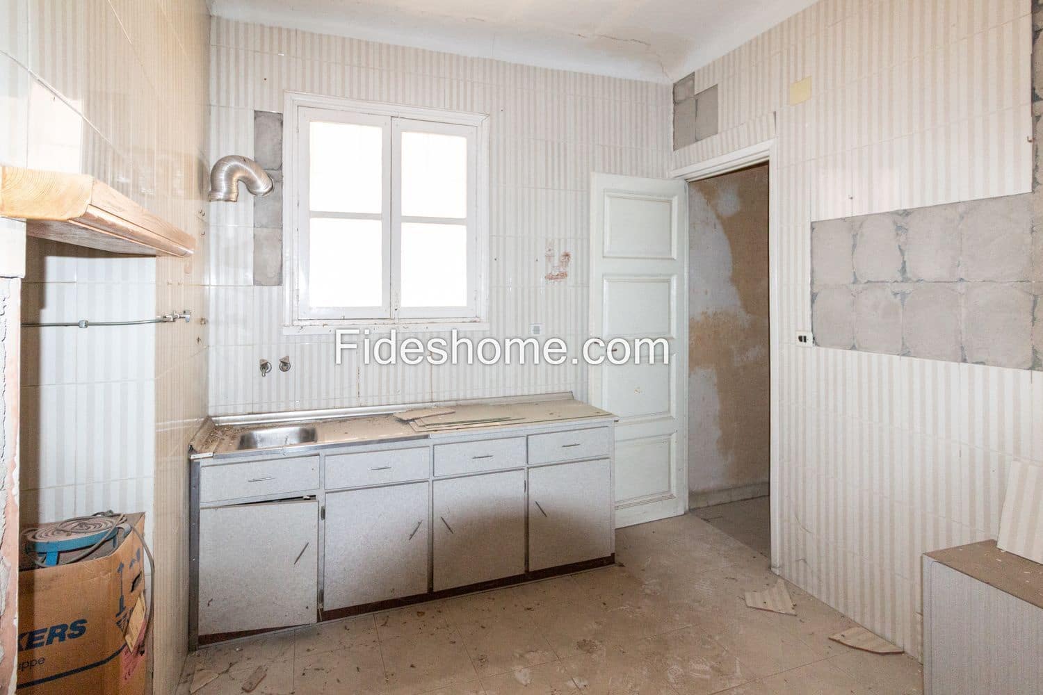 8 slaapkamer Huis te koop in Durcal - € 180.000 (Ref: 10120441)