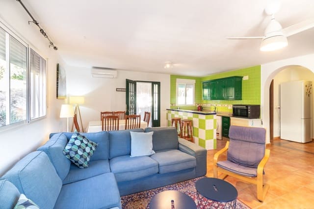 2 slaapkamer Penthouse te huur in Guajar Faraguit, Los Guajares met zwembad - € 650 (Ref: 10120442)