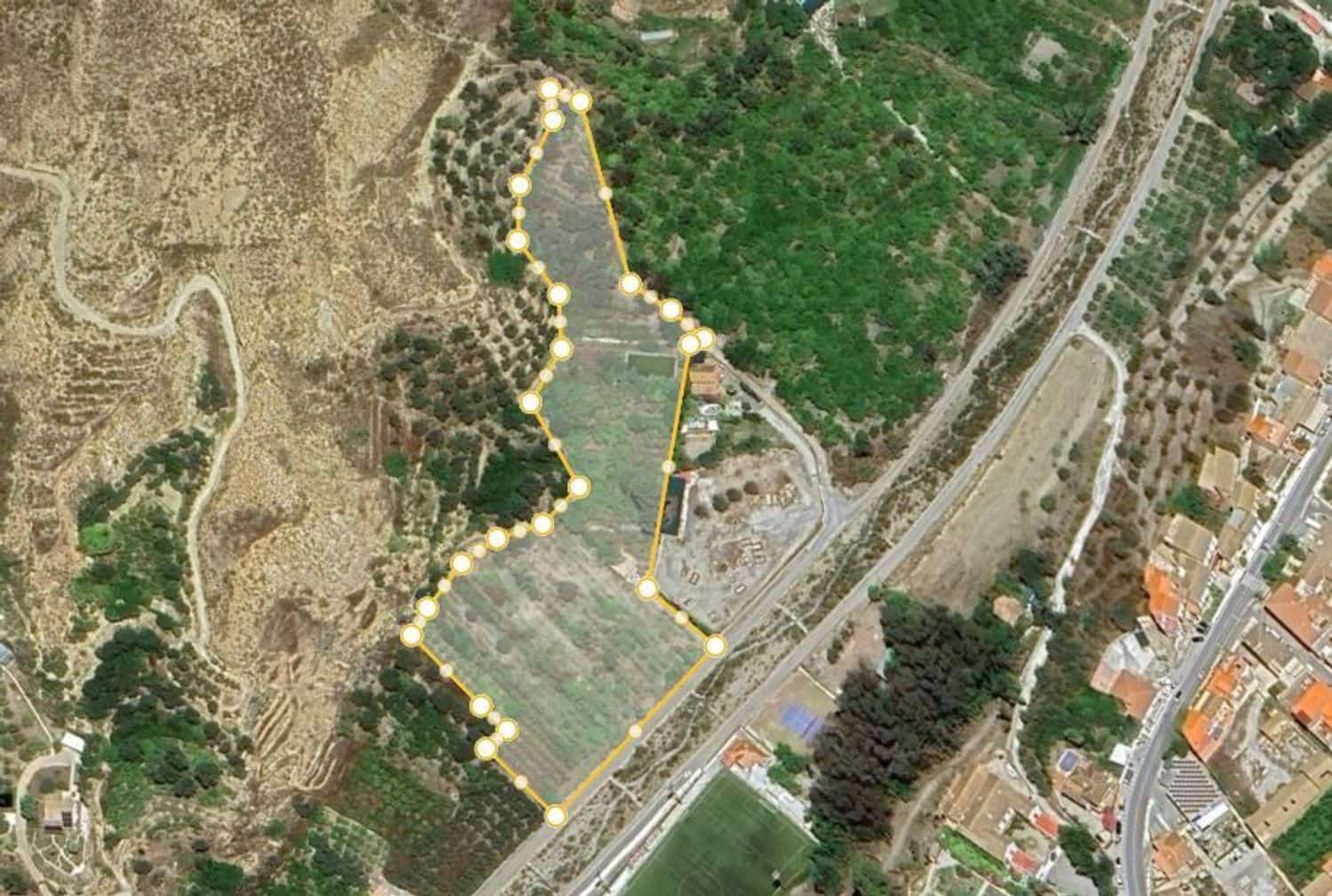 Ubebygd land til salgs i Lecrin - € 200 000 (Ref: 10120459)