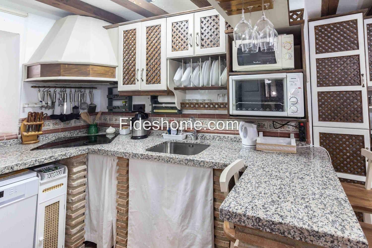 2 Zimmer Villa zu vermieten in Guajar Faraguit - 500 € (Ref: 10129554)