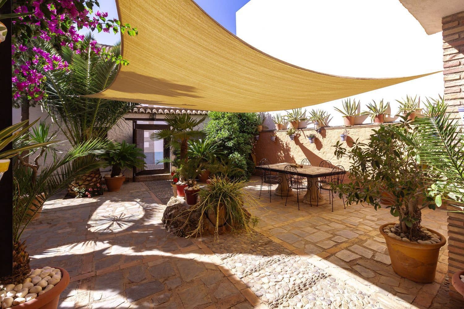 3 Zimmer Villa zu vermieten in Niguelas mit Pool - 800 € (Ref: 10132045)