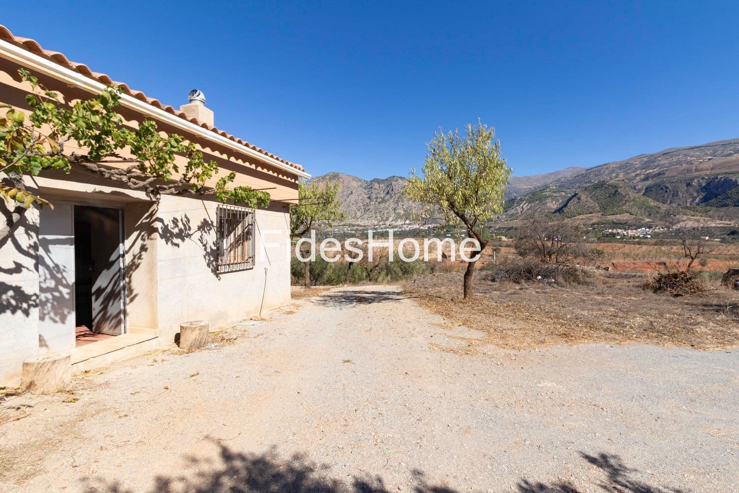 Teren niezagospodarowany na sprzedaż w Niguelas - 195 000 € (Ref: 10183186)