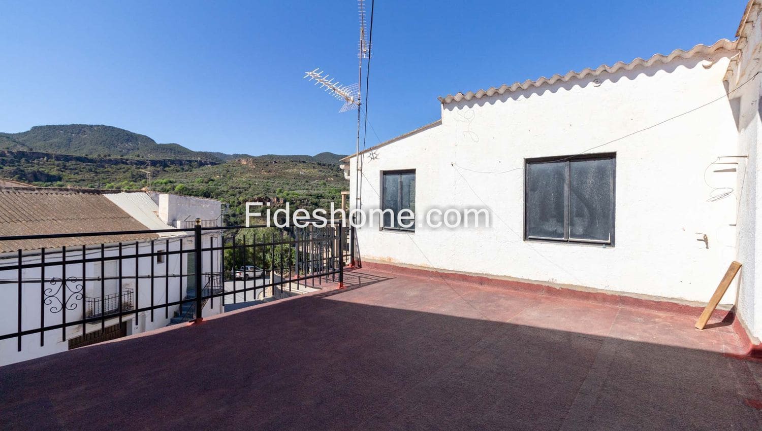 3 soveværelse Finca/Landehus til salg i Albunuelas med garage - € 120.000 (Ref: 6989567)