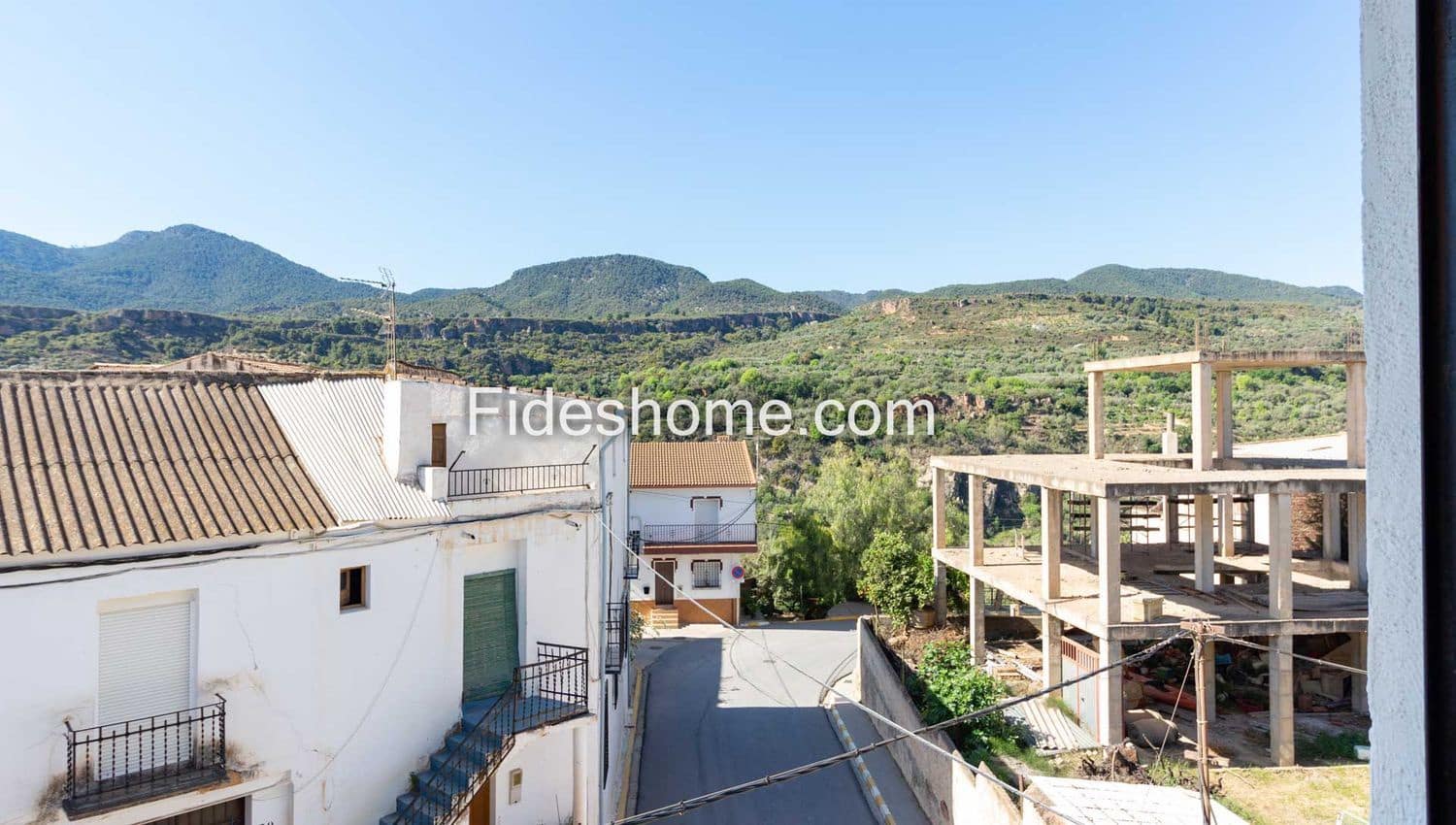 3 soveværelse Finca/Landehus til salg i Albunuelas med garage - € 120.000 (Ref: 6989567)