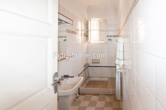 8 soveværelse Finca/Landehus til salg i Dúrcal - € 180.000 (Ref: 7654474)