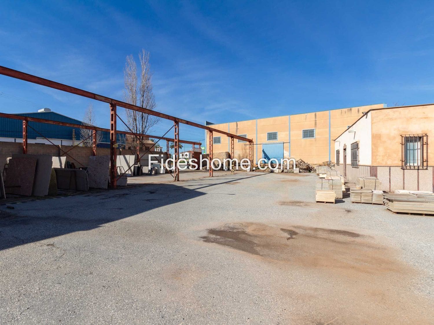 Kommersiell till salu i Durcal - 320 000 € (Ref: 8056718)