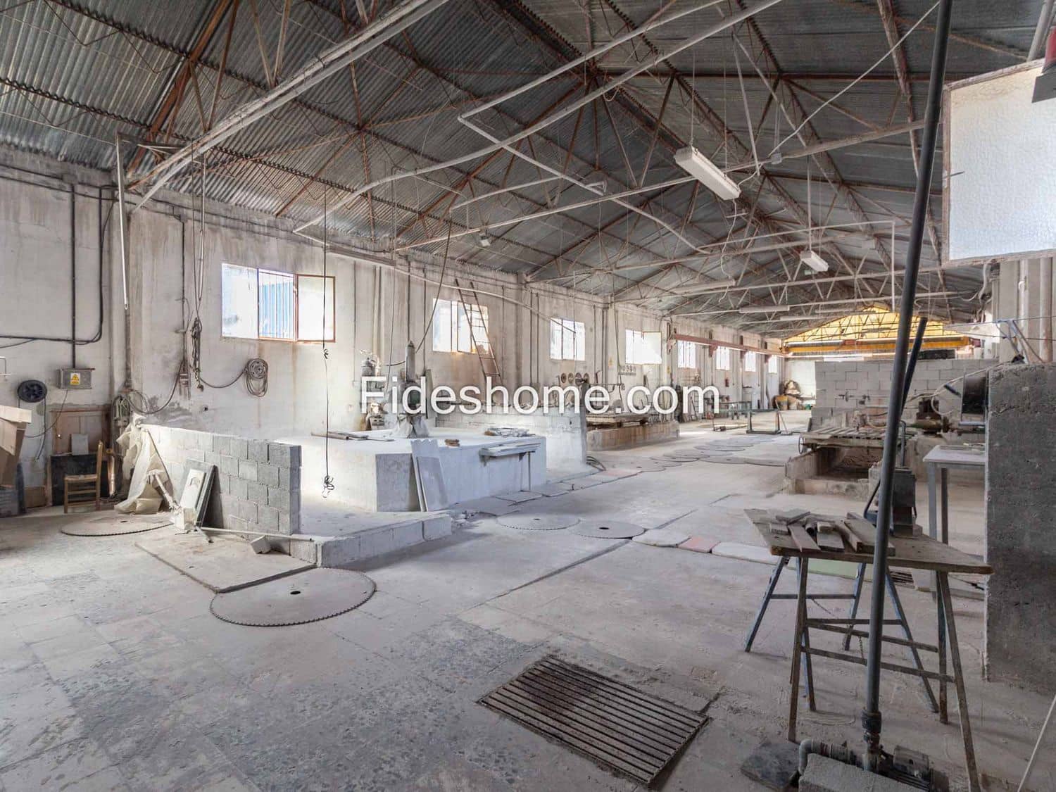 Kommersiell till salu i Durcal - 320 000 € (Ref: 8056718)