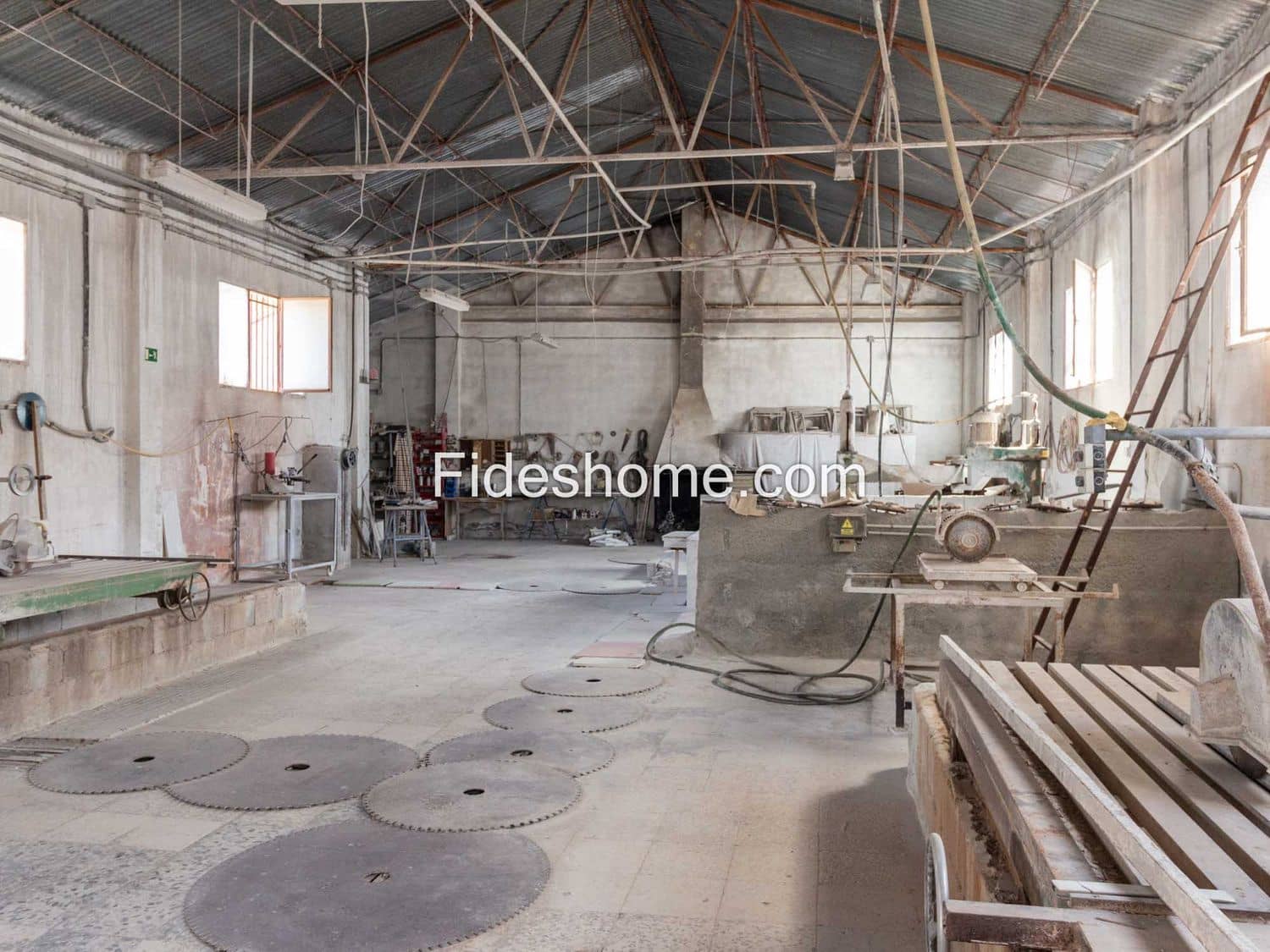 Kommersiell till salu i Durcal - 320 000 € (Ref: 8056718)