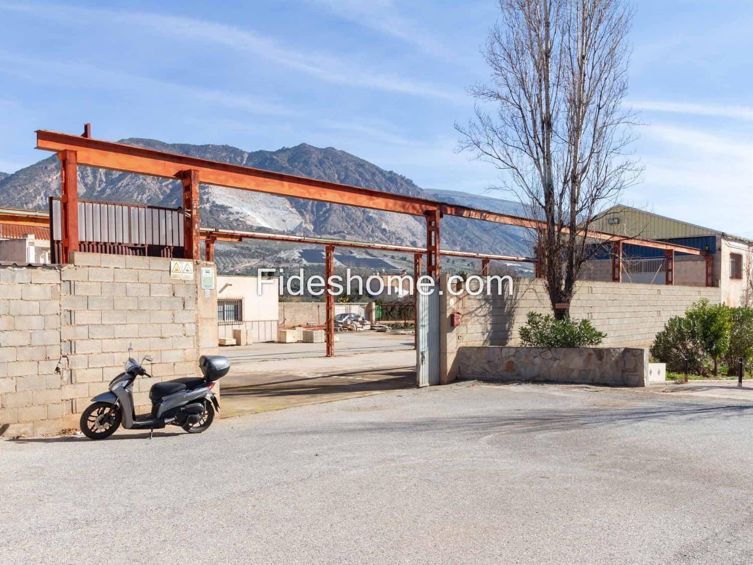Commercieel te koop in Durcal - € 320.000 (Ref: 8056718)