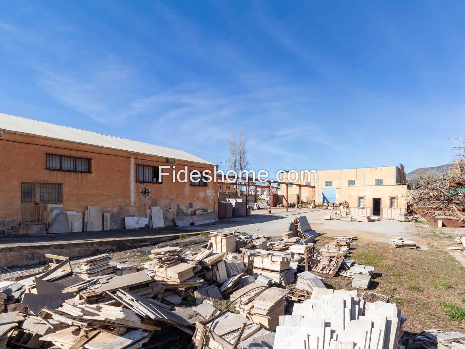 Commercieel te koop in Durcal - € 320.000 (Ref: 8056718)