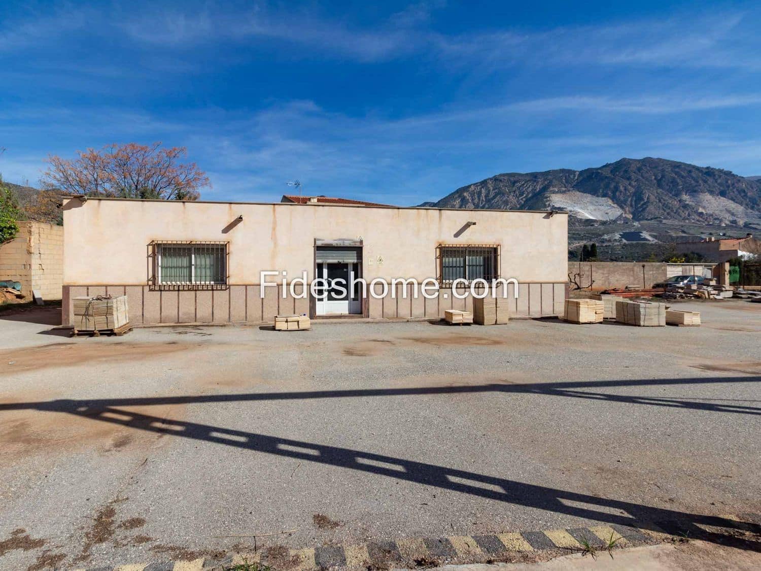 Commercieel te koop in Durcal - € 320.000 (Ref: 8056718)