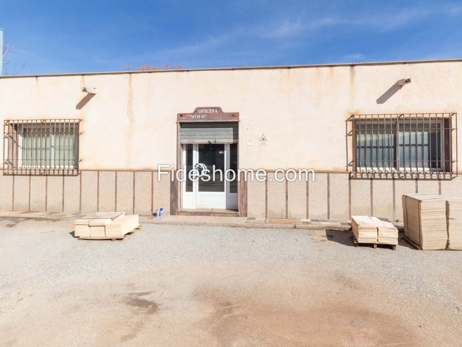 Commercieel te koop in Durcal - € 320.000 (Ref: 8056718)
