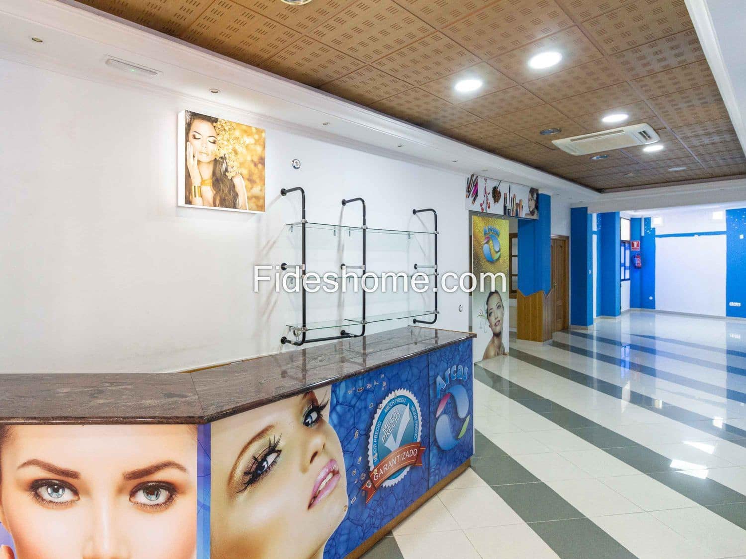 Erhverv til salg i Durcal - € 260.000 (Ref: 8396735)