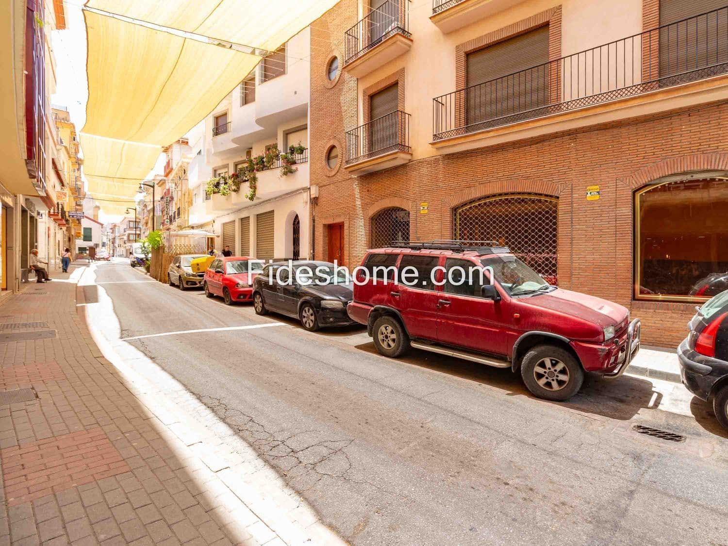 Commercial for sale in Durcal - € 245,000 (Ref: 8396735)