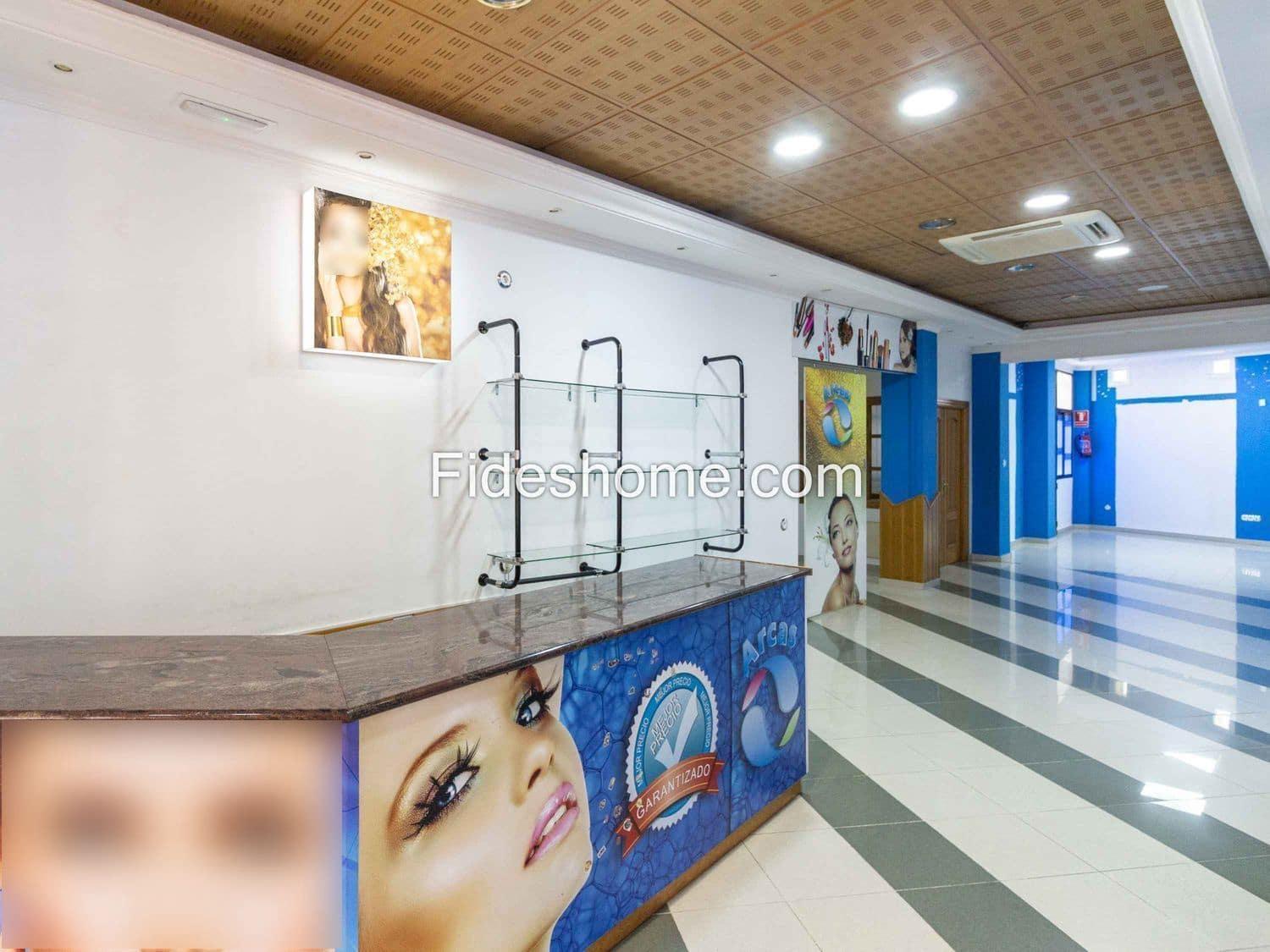 Commercial for sale in Durcal - € 245,000 (Ref: 8396735)