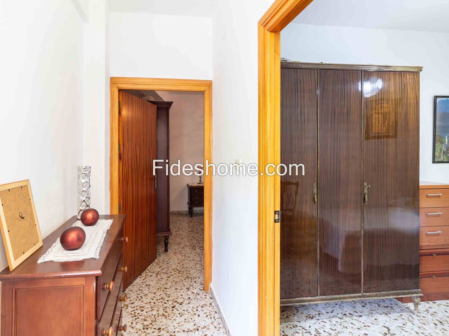 7 soveværelse Finca/Landehus til salg i Niguelas med garage - € 189.000 (Ref: 8435141)