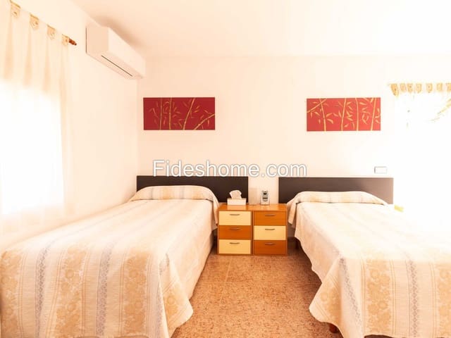 7 soveværelse Finca/Landehus til salg i Nigüelas med garage - € 189.000 (Ref: 8435141)