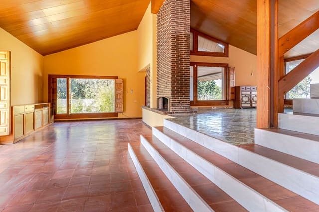 5 soveværelse Villa til salg i Albolote med swimmingpool garage - € 595.000 (Ref: 8561054)