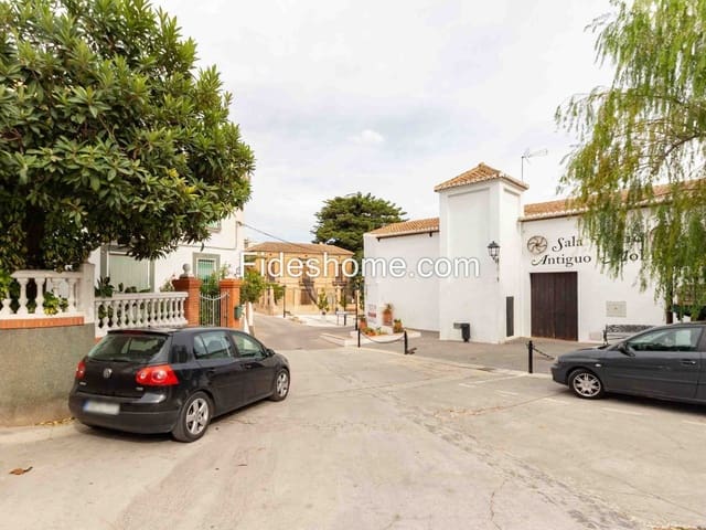 11 bedroom Villa for sale in Pinos del Valle, El Pinar with garage - € 170,000 (Ref: 8581851)