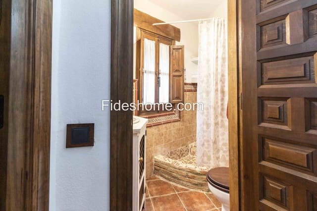 2 slaapkamer Huis te huur in Guajar Faraguit, Los Guajares met garage - € 500 (Ref: 8669950)