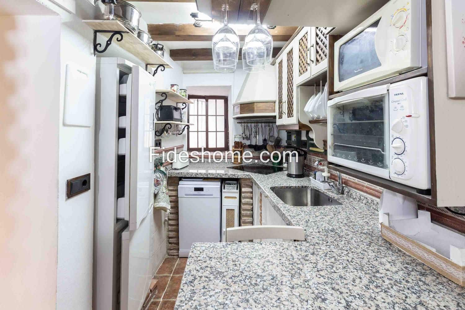 2 sovrum Hus att hyra i Los Guajares med garage - 500 € (Ref: 8669950)