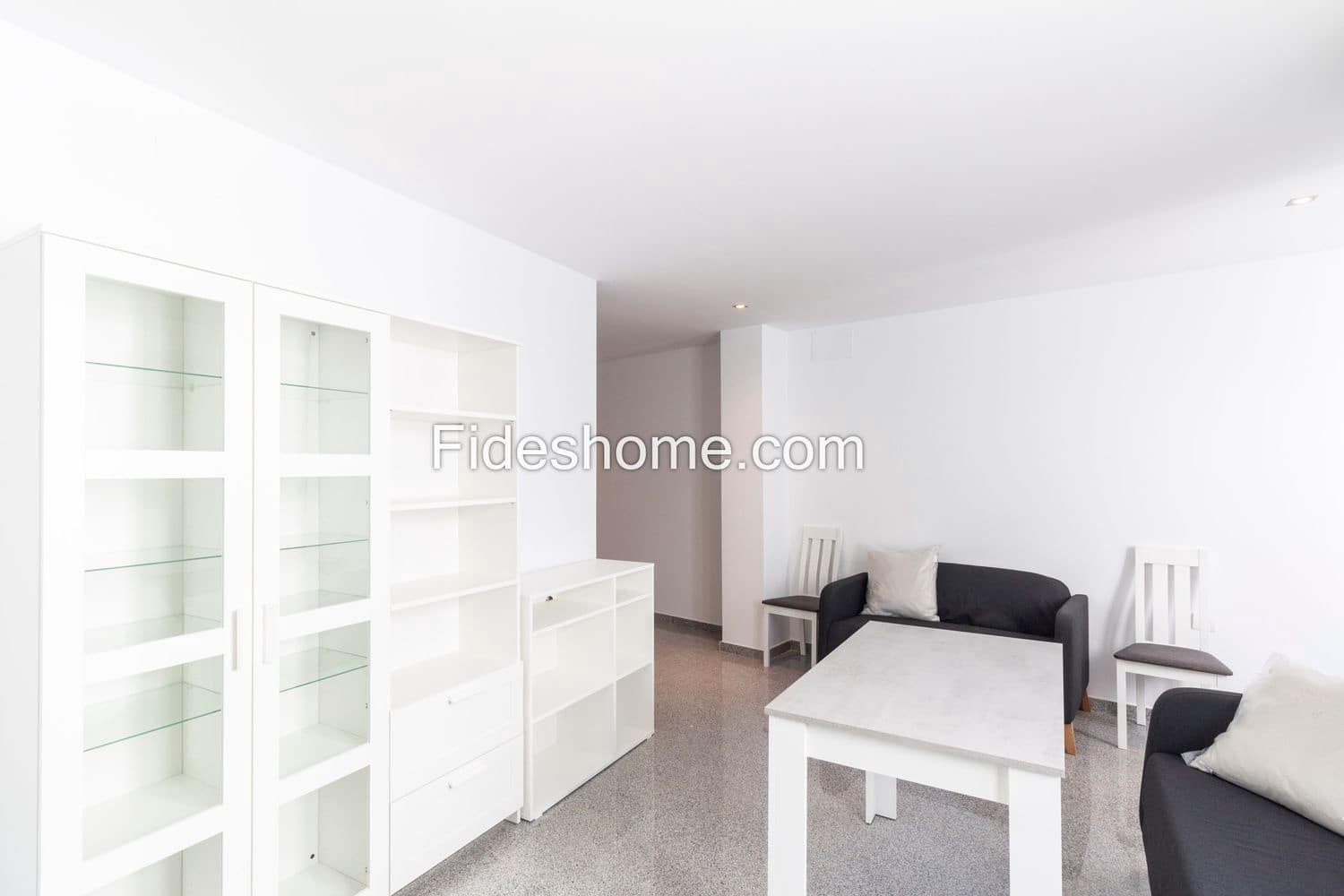 2 bedroom Apartment for rent in Durcal with garage - € 550 (Ref: 8901772)
