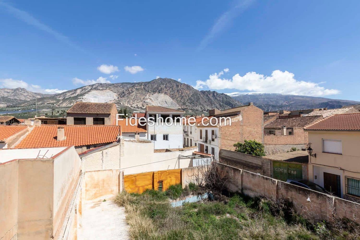 2 bedroom Apartment for rent in Durcal with garage - € 550 (Ref: 8901772)