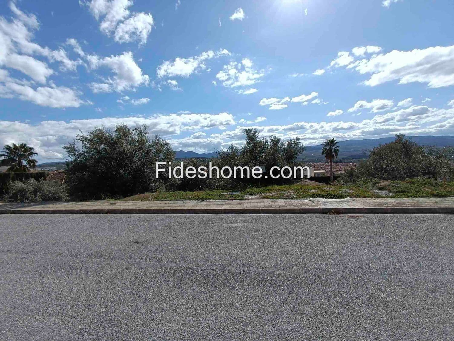 Grunde uden byggetilladelser til salg i Durcal - € 68.000 (Ref: 8901773)