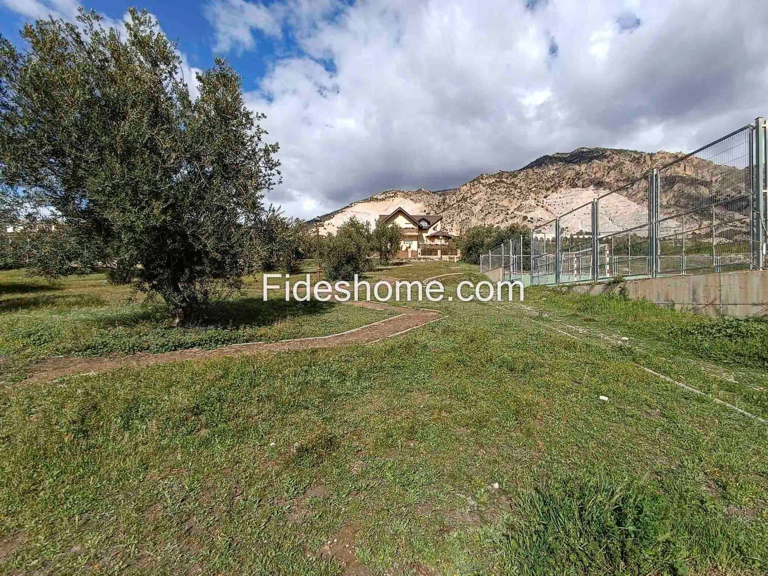 Grunde uden byggetilladelser til salg i Durcal - € 68.000 (Ref: 8901773)