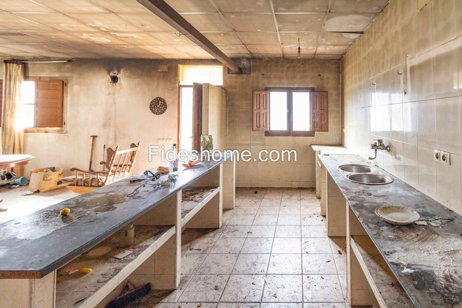 3 soveværelse Finca/Landehus til salg i Durcal med swimmingpool garage - € 187.000 (Ref: 8930258)