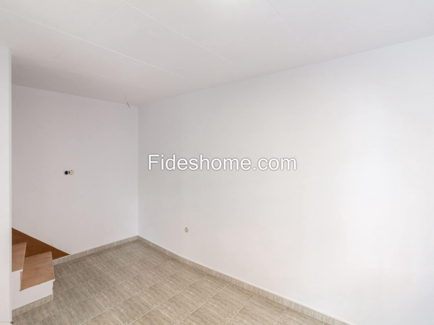 2 soveværelse Finca/Landehus til salg i Durcal - € 85.000 (Ref: 8950452)