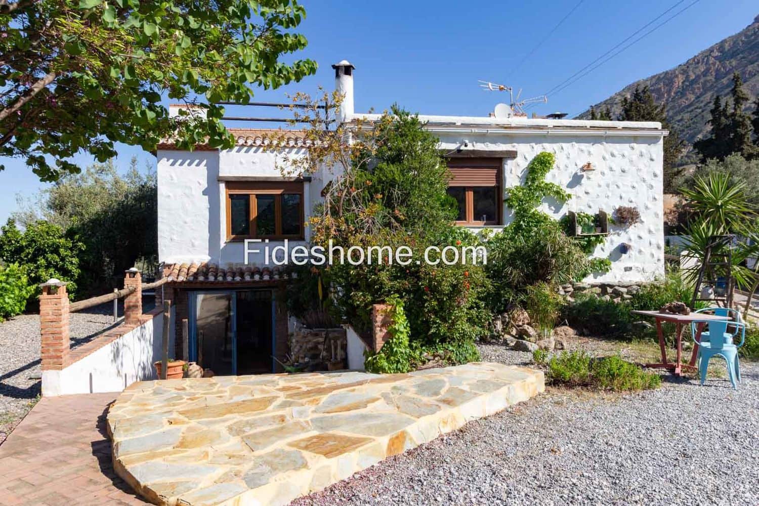 3 soveværelse Finca/Landehus til salg i Niguelas med garage - € 450.000 (Ref: 9002647)