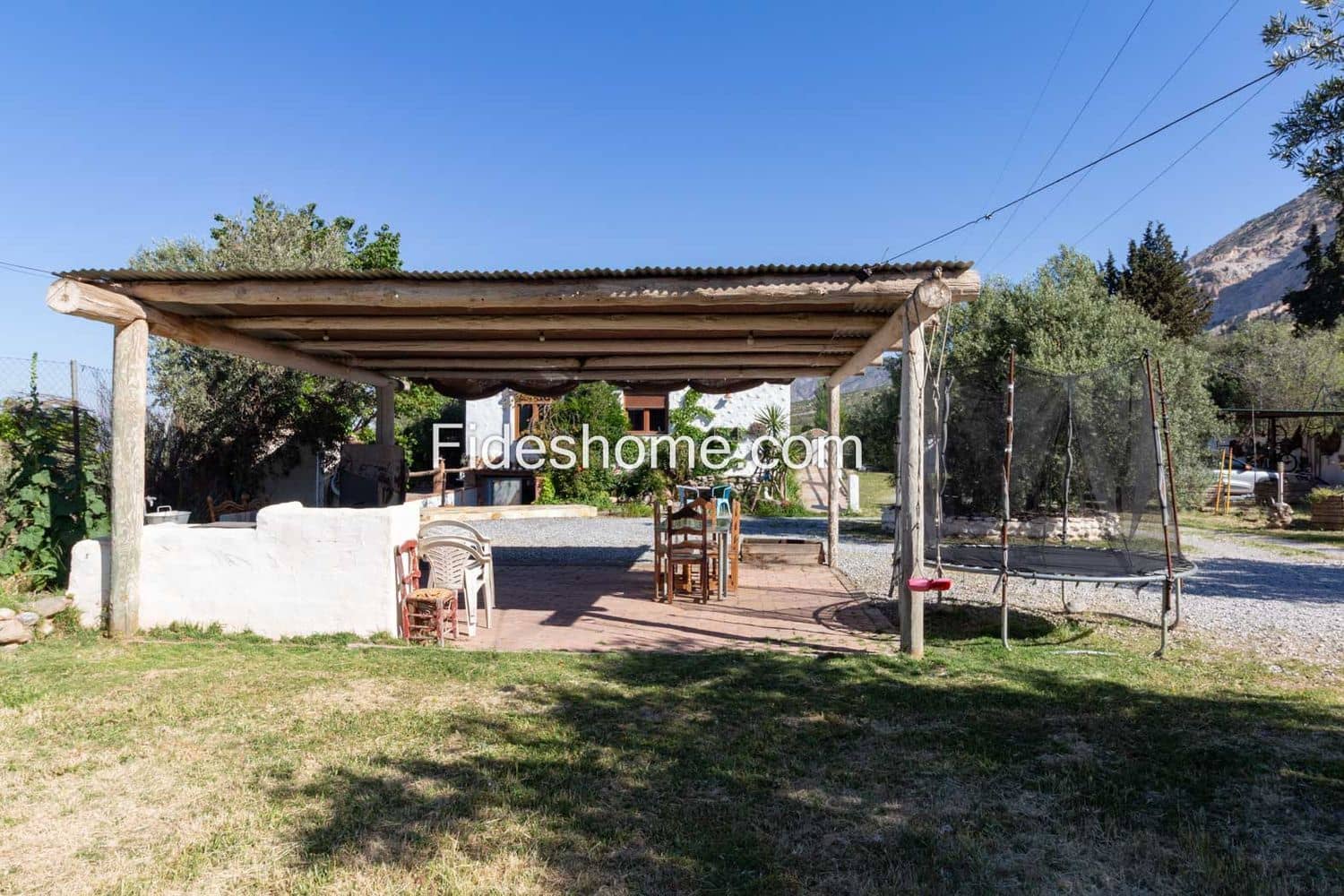 3 soveværelse Finca/Landehus til salg i Niguelas med garage - € 450.000 (Ref: 9002647)