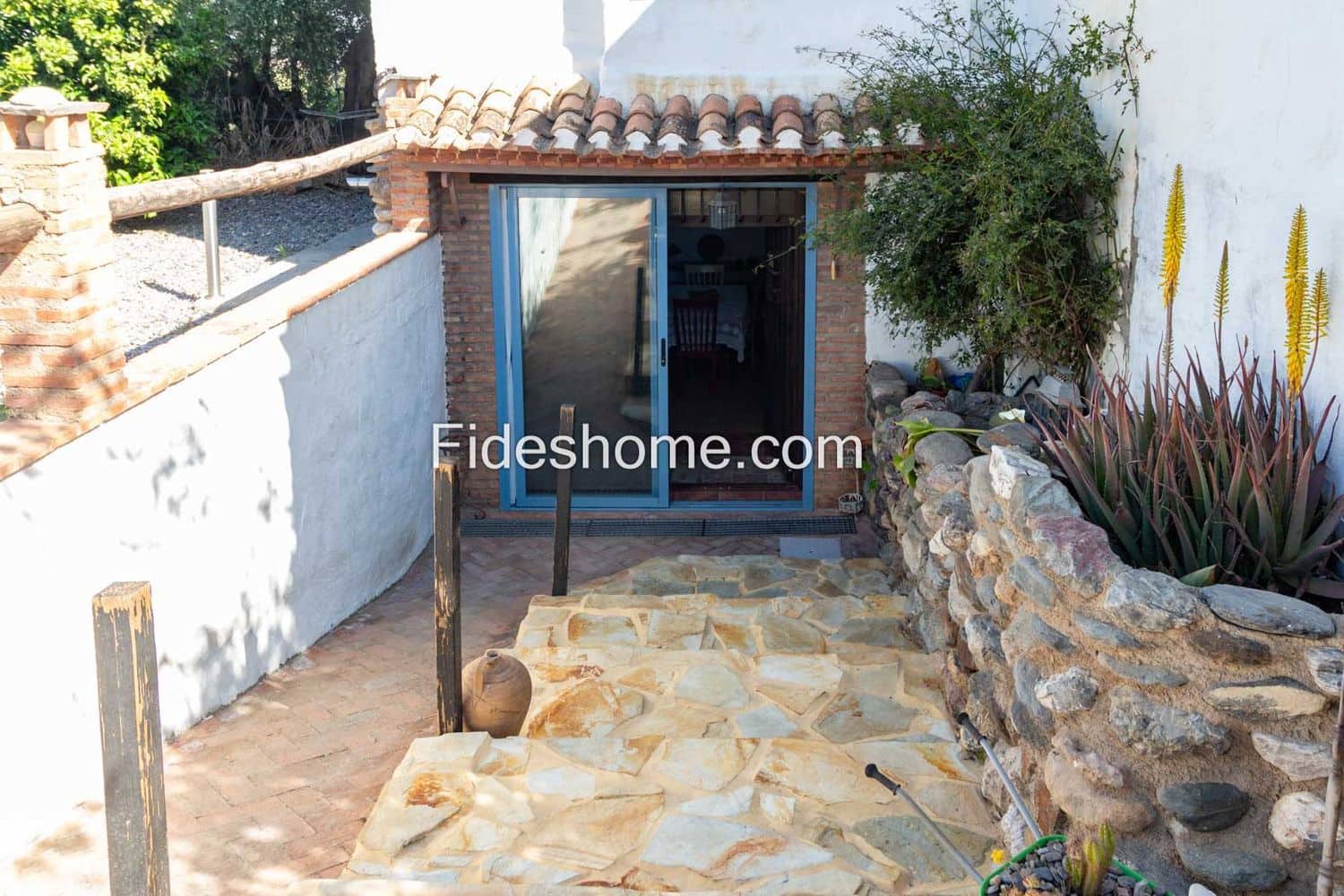 3 soveværelse Finca/Landehus til salg i Niguelas med garage - € 450.000 (Ref: 9002647)