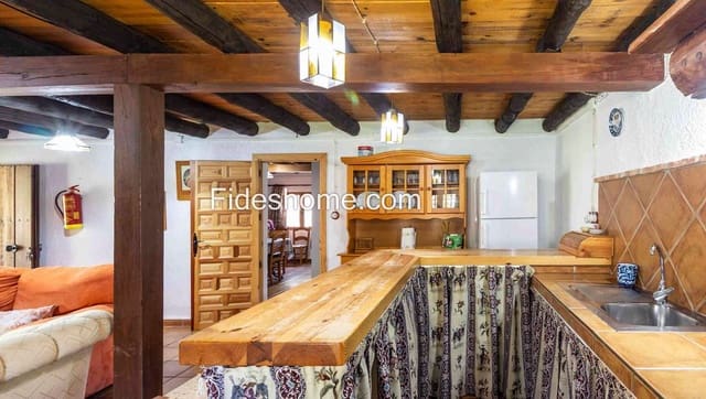 7 Zimmer Finca/Landgut zu verkaufen in Villamena mit Pool Garage - 820.000 € (Ref: 9004742)