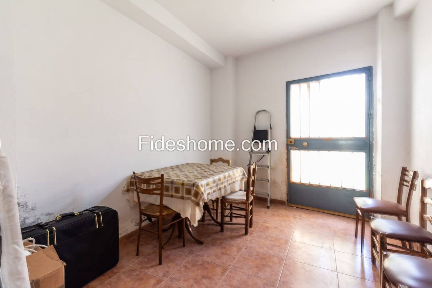 5 bedroom Finca/Country House for sale in Durcal with garage - € 159,000 (Ref: 9074661)