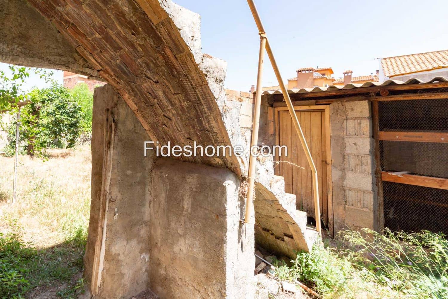 5 bedroom Finca/Country House for sale in Durcal with garage - € 159,000 (Ref: 9074661)