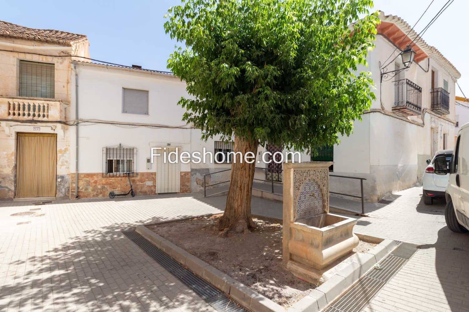 5 bedroom Finca/Country House for sale in Durcal with garage - € 159,000 (Ref: 9074661)