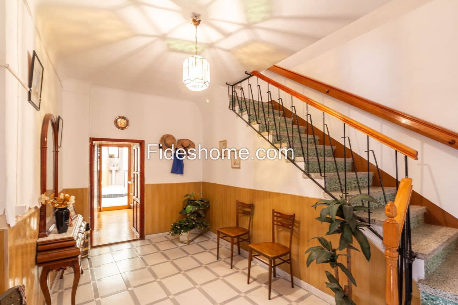 5 bedroom Finca/Country House for sale in Durcal with garage - € 159,000 (Ref: 9074661)