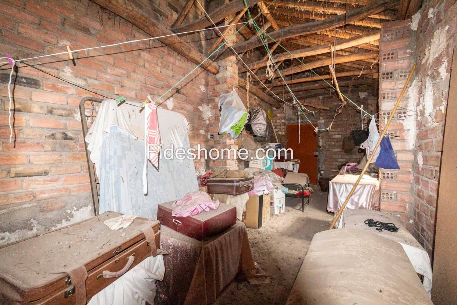 5 bedroom Finca/Country House for sale in Durcal with garage - € 159,000 (Ref: 9074661)